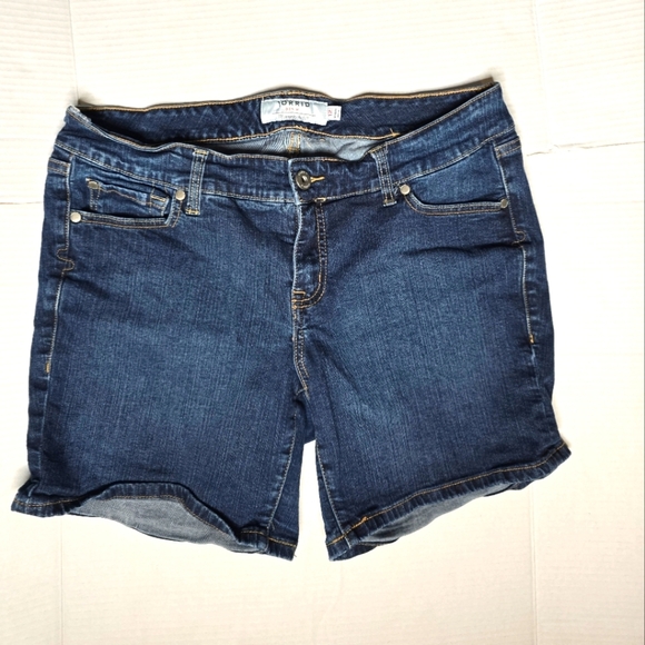 Torrid Denim Blue Women's Shorts - Picture 1 of 3